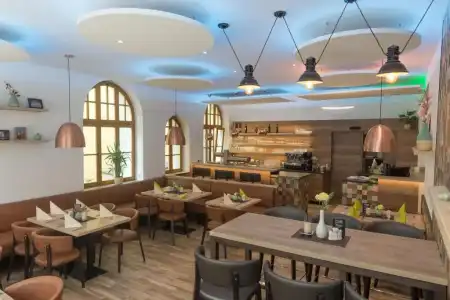 Hotel-restaurant Piazza - 14