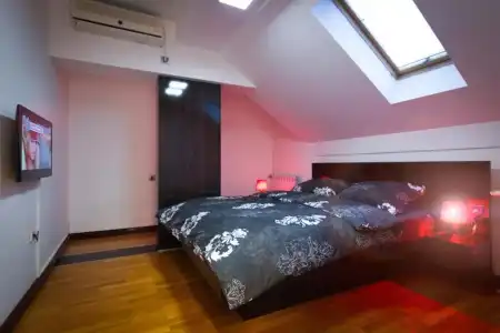 Central Park Residence Guest House - 61