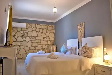 Elda Alacati - 49