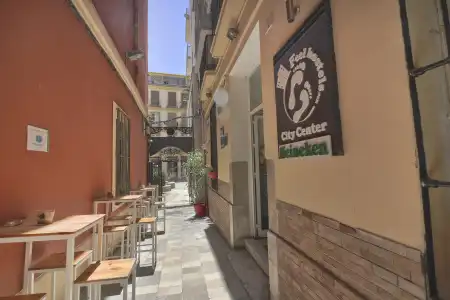 Feel Hostels City Center - 37