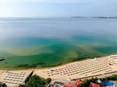 Blue Bay - 17