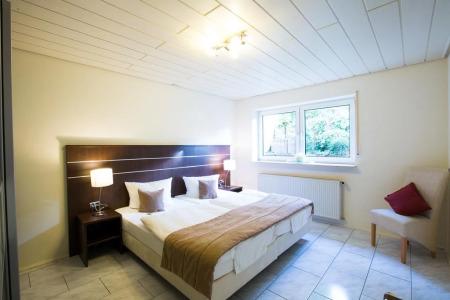 & Living Am Wartturm - 2