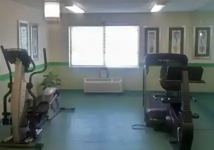 Suburban Extended Stay Daytona Beach - 19