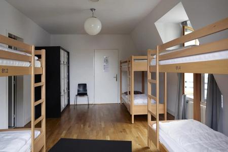 Geneva Hostel - 29