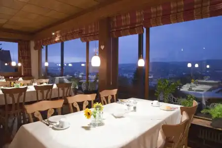 Maien & Restaurant - 22