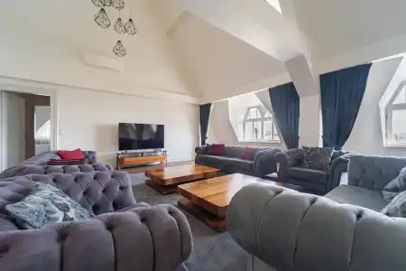 Luxury Style Apartments - 39