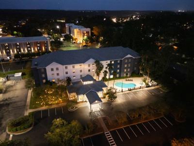 Hilton Garden Inn Tallahassee - 31