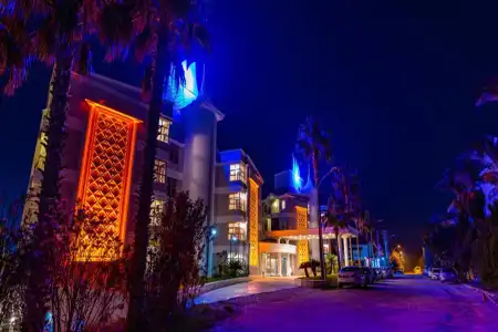 Royal Atlantis Beach - 0