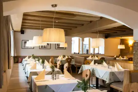 & Wirtshaus Post - 23