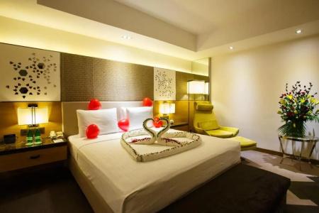 Courtyard by Marriott Agra - 56