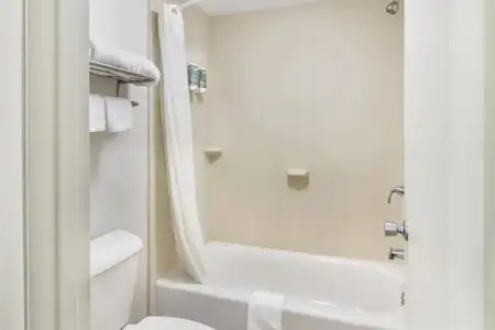 Best Western Central Inn - 9