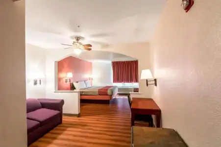 Motel 6 Oklahoma City OK - 48