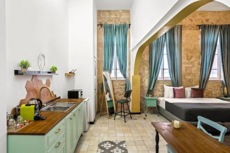Helios Boutique Suites by la Finca - 17