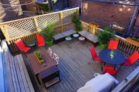 Wrigley Hostel - 41