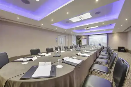Gem Langham Court - 14