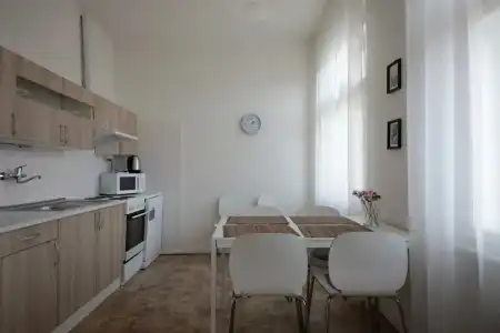 Angel City Apartments - 114
