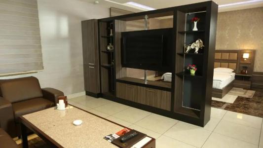 Avan Plaza - 36