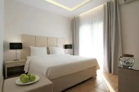 Akrogiali Exclusive - Adults Only - 50