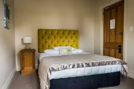 The Grange Motel - 18