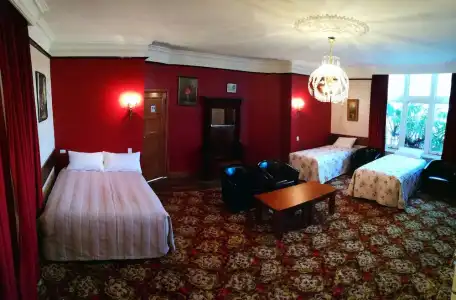 Motel Mayfair on Cavell - 82