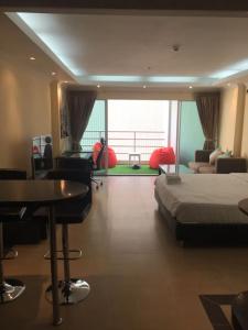 View Talay 6 Condominium by Honey - 29