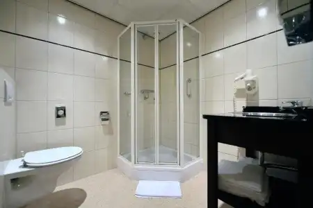 Best Western Dam Square Inn - 41