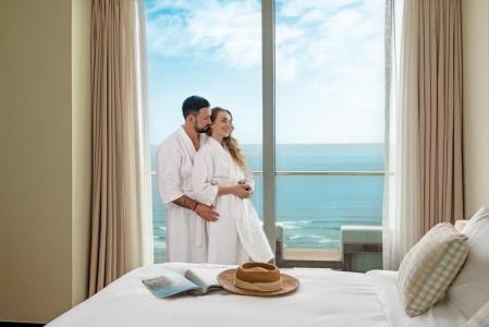 A La Carte Da Nang Beach - 35