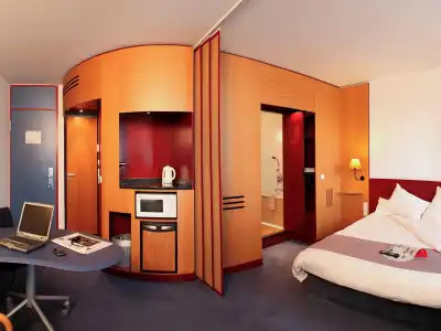 Novotel Suites Hannover - 28