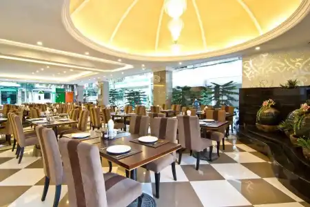 LK Royal Suite Pattaya - 23
