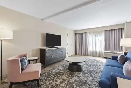 DoubleTree by Hilton Columbus - 6