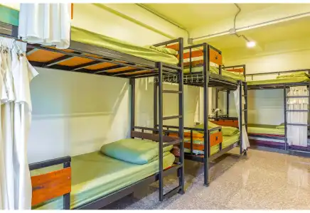 OYO 928 Leaf Hostel - 14