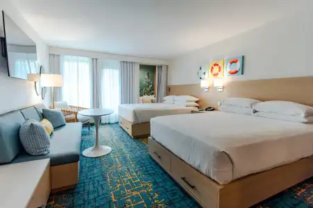 Howard Johnson by Wyndham Anaheim and Water Playground - 4