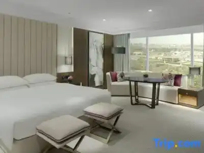 Grand Hyatt - 62