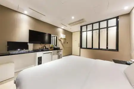 Cullinan Jongno - 136