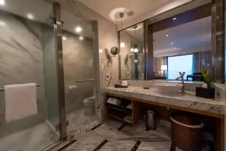 InterContinental Marine Drive Mumbai by IHG - 7