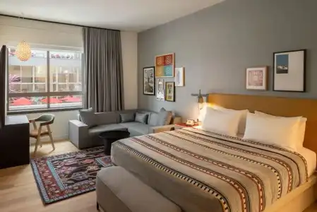 Moxy Cincinnati Downtown - 72
