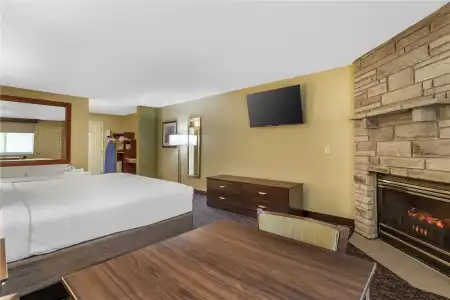 Best Western Plaza Inn - 113