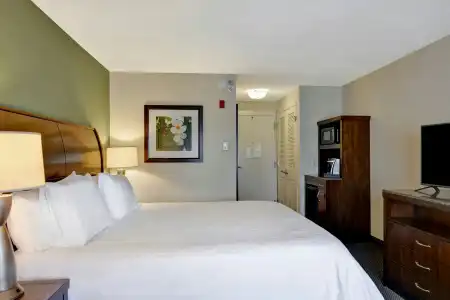 Hilton Garden Inn Green Bay - 27