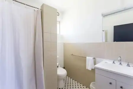 Wynnum Anchor Motel - 16