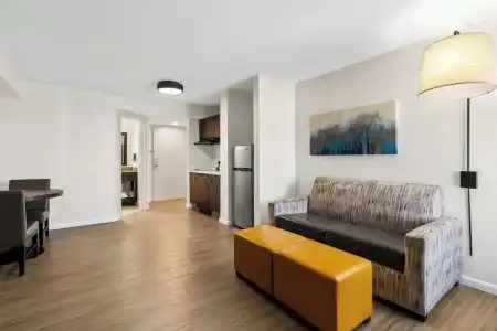 Sonesta Essential NW Houston - 54