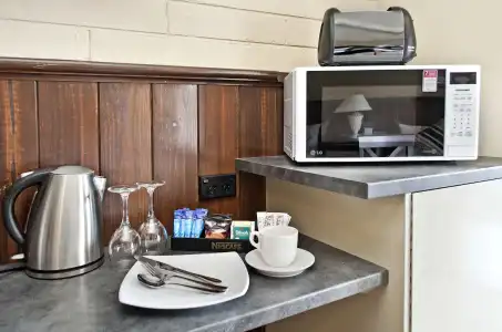 Comfort Inn On Raglan - 16