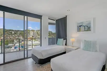 Ambience on Burleigh Beach - 150