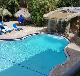 Coconut Cove All-Suite - 10