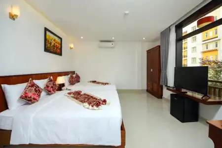 Threeway Riverside Villa - 0