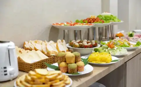 Seven Seas and Apartment - 13