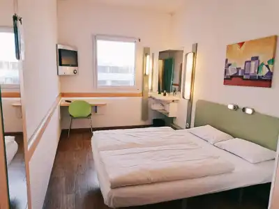 Ibis Budget Berlin Ost - 18