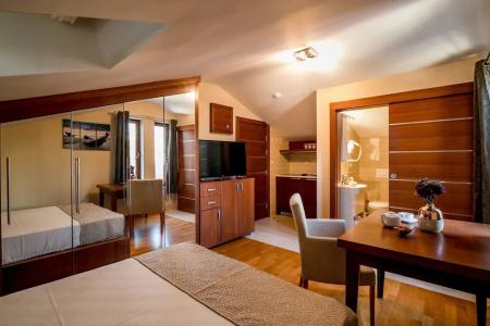 Hedera Residences  Kumbor Apartments - 80