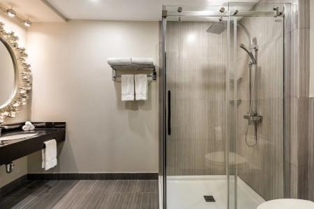 Empire Suites - 59