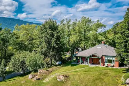 Wilburton Inn - 239