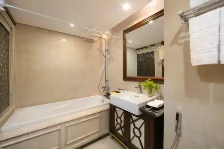 Rex Hanoi - 8